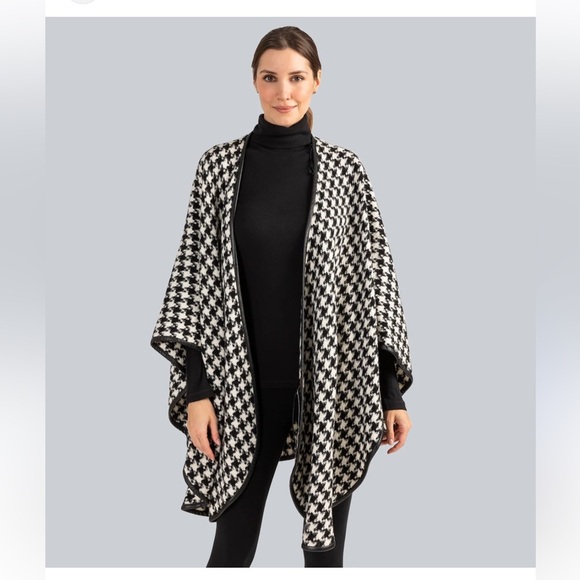 Carlisle Jackets & Blazers - Carlisle Wool/Mohair Plaid Swing Cape Poncho Wrap One Size